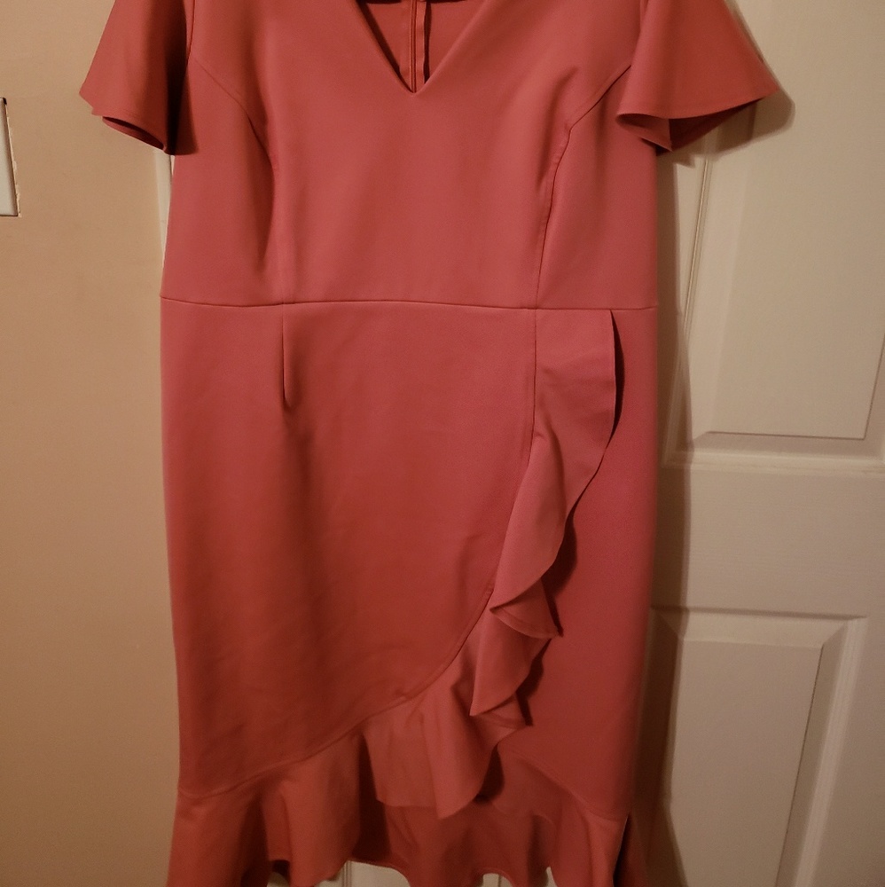 Fluted Ruffle Sheath Dress - Picture 2 of 3